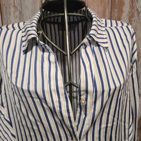 Stripped Button-up Blouse - Picture 2 of 8